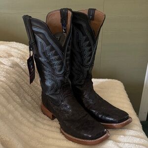 Durango full quill black ostrich